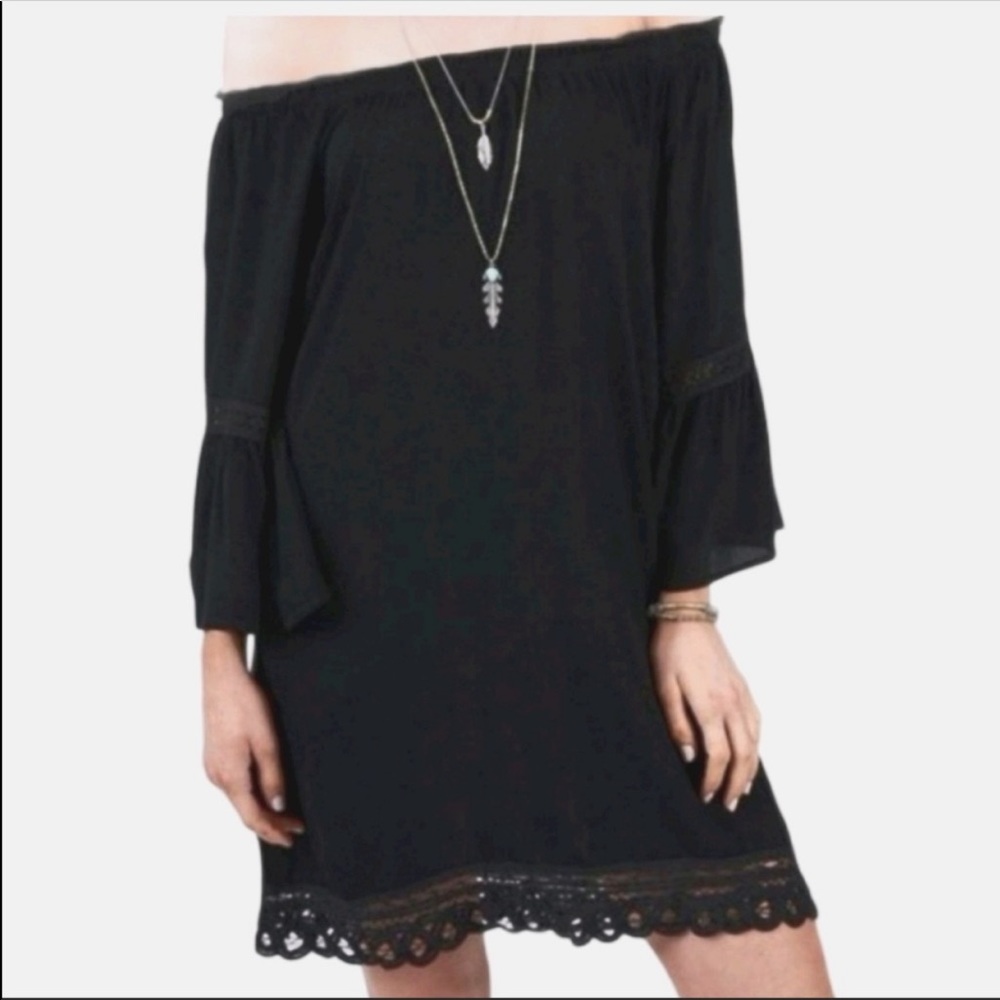 ☘️ Flying Tomato Black Dress